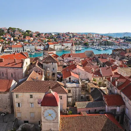 In Okrug Gornji With Pool, Terrace, Ac, Wifi, Washing Machine 3436-5 * Traù