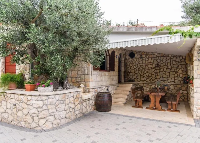 In Okrug Gornji With Pool, Terrace, Ac, Wifi, Washing Machine 3436-5 公寓 *