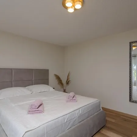 In Okrug Gornji With Pool, Terrace, Ac, Wifi, Washing Machine 3436-5 Trogir